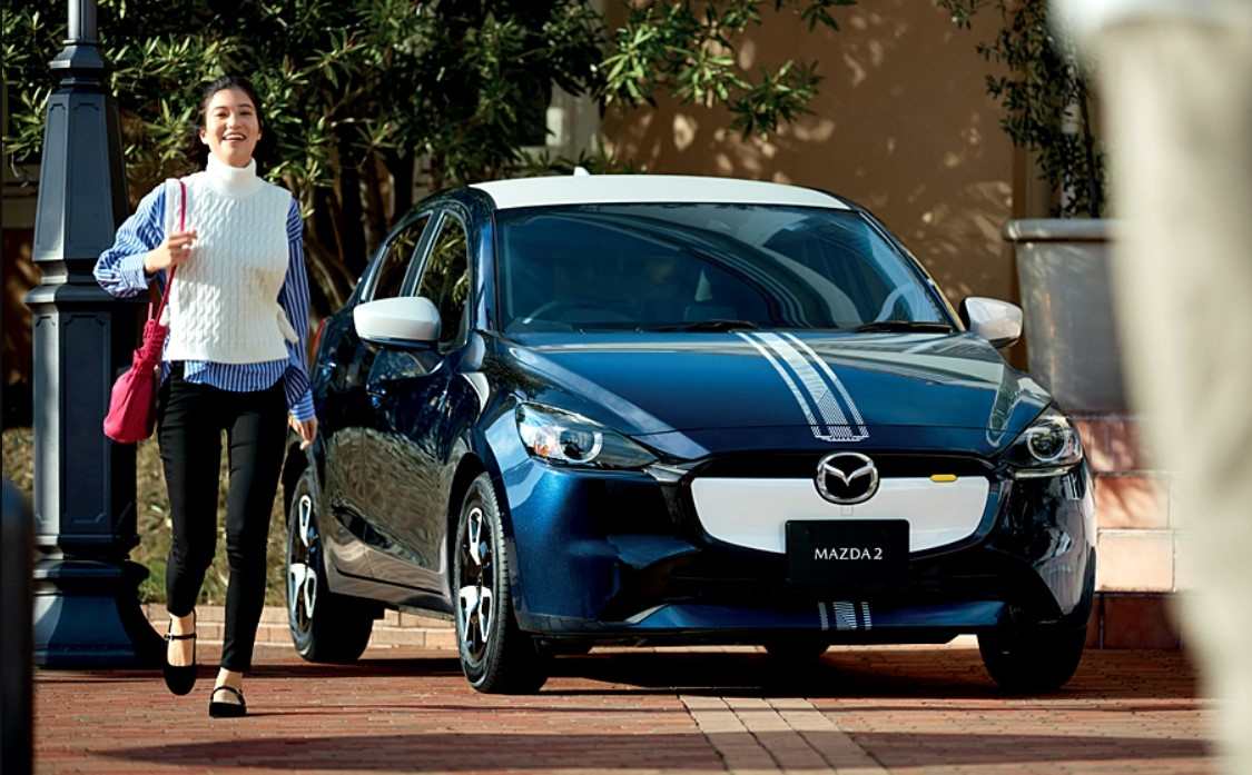 New Mazda 2 Sedan มาสด้า 2 รุ่นพิเศษ 2023-2024 Clap Pop Sports
