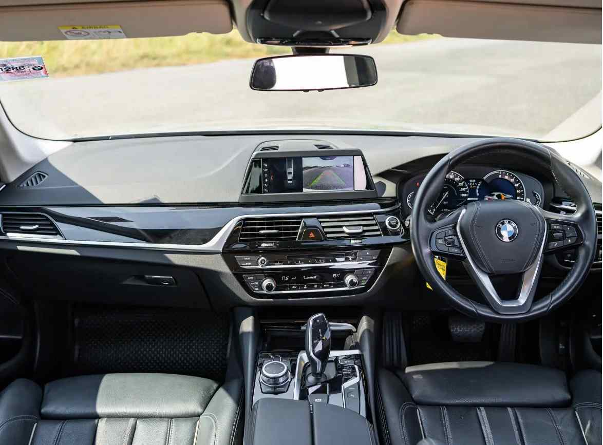 ภายใน bmw 5302 มือสอง