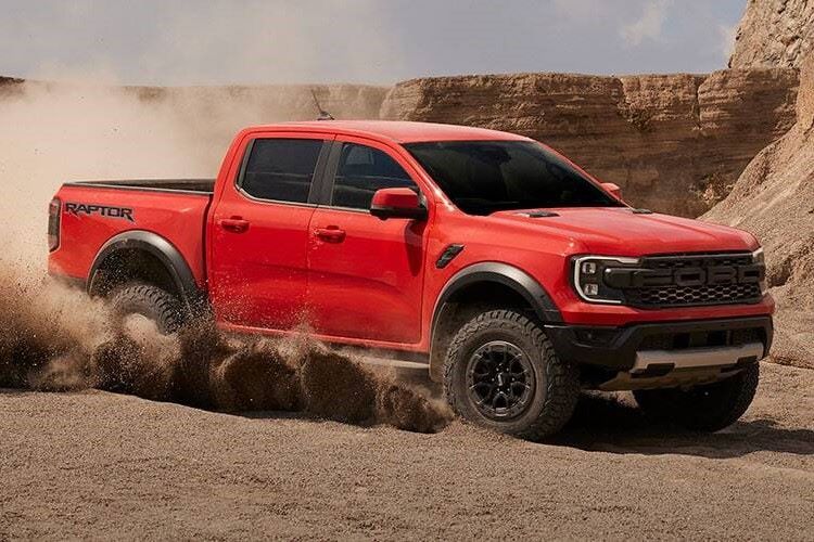 Ford Ranger Raptor รถกระบะสำหรับ วันสงกรานต์ 2566