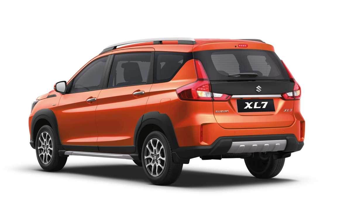 Suzuki XL7 รถครอบครัวราคาประหยัด รถครอบครัว 2023
